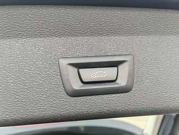 Фото 17 - BMW X1