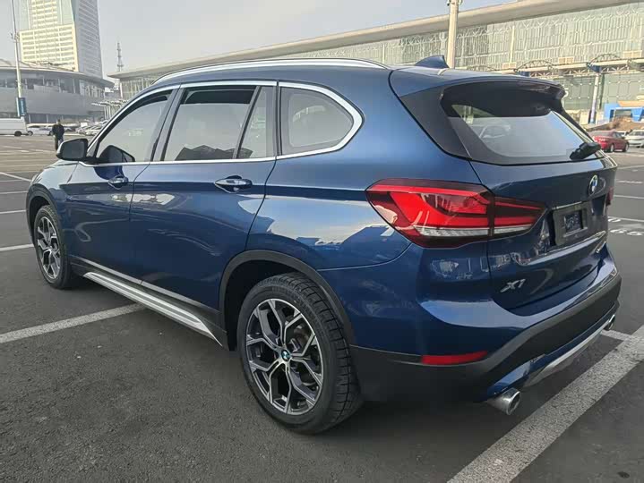 Фото 8 - BMW X1