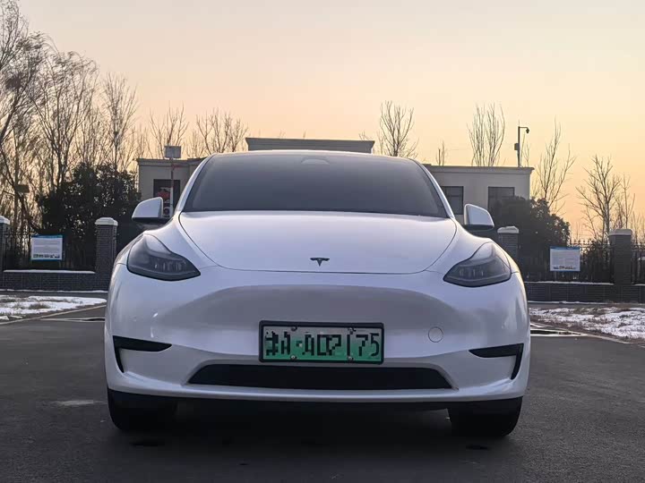 Фото 2 - Tesla Model Y