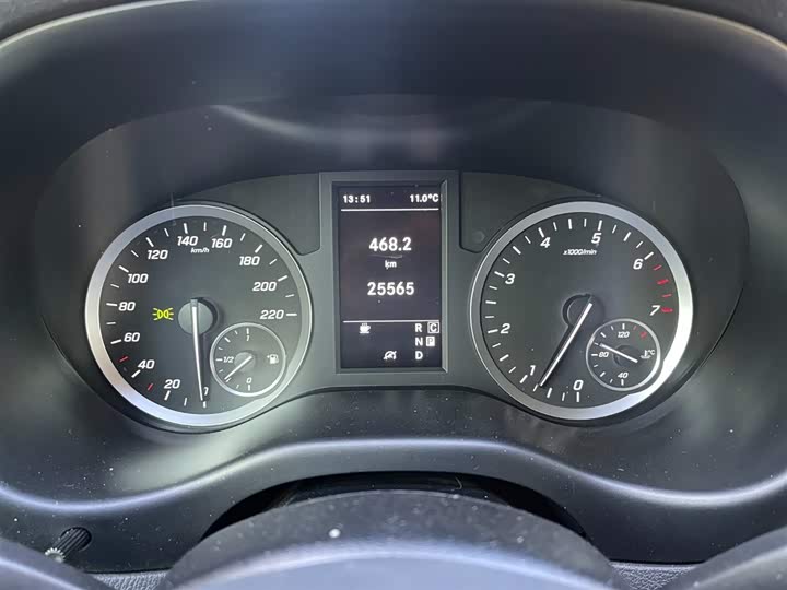 Фото 14 - Mercedes-Benz Vito