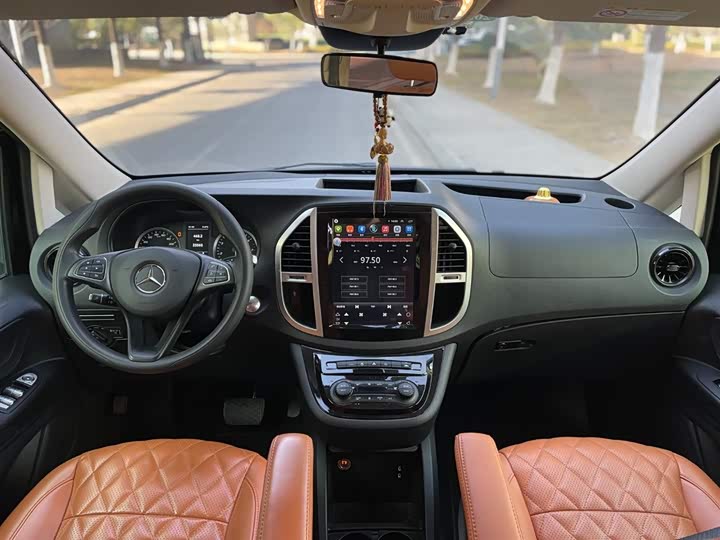 Фото 15 - Mercedes-Benz Vito