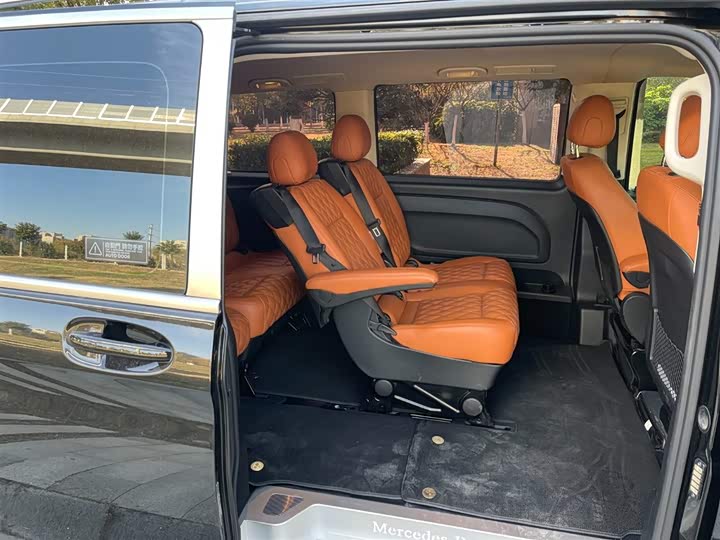 Фото 18 - Mercedes-Benz Vito