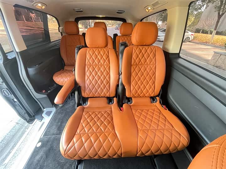 Фото 22 - Mercedes-Benz Vito