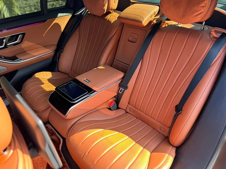 Фото 11 - Mercedes-Benz S-Class