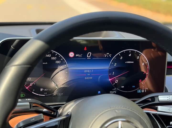 Фото 4 - Mercedes-Benz S-Class