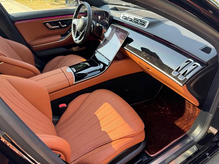 Фото 9 - Mercedes-Benz S-Class