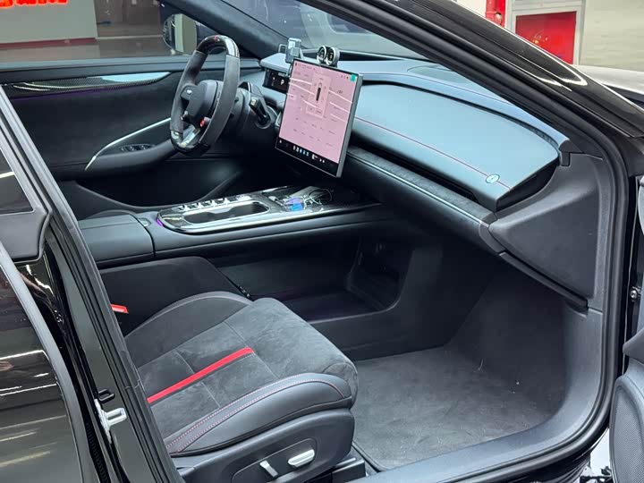 Фото 19 - Xiaomi SU7 Ultra