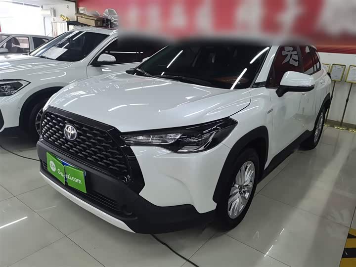 Фото 2 - Toyota Corolla Cross