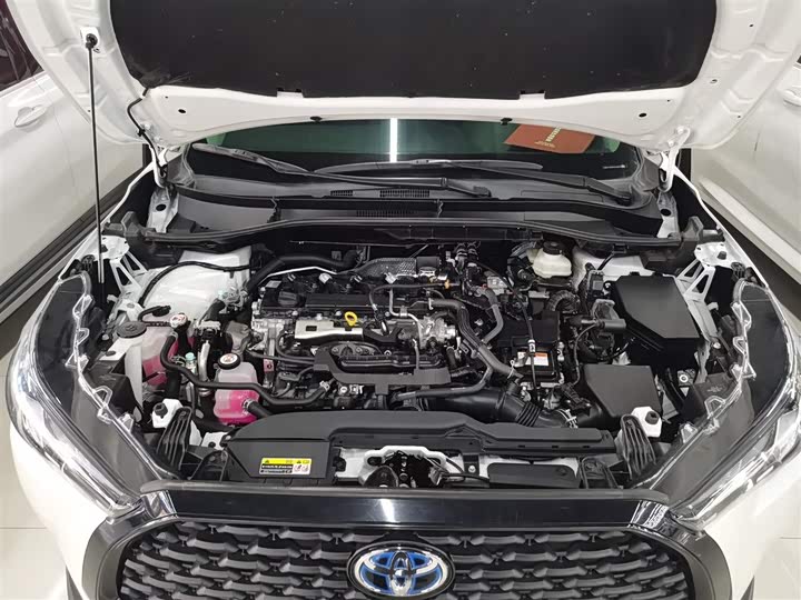 Фото 20 - Toyota Corolla Cross