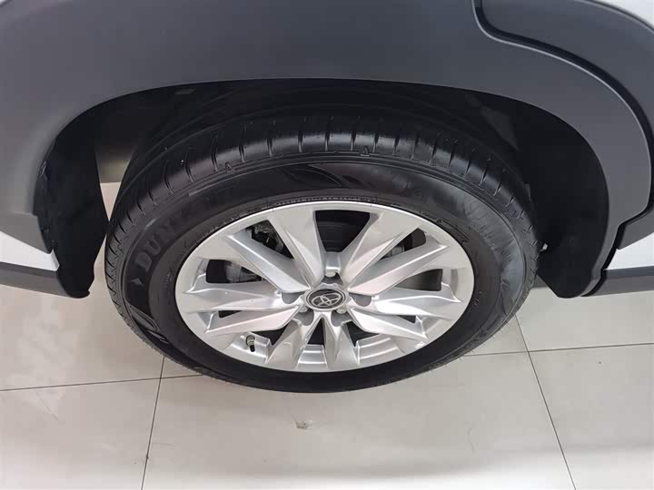 Фото 26 - Toyota Corolla Cross