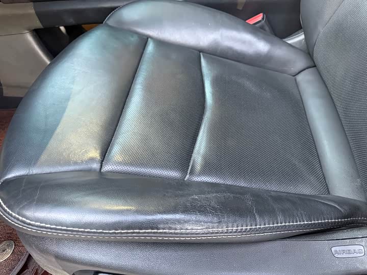 Фото 12 - Cadillac XT6