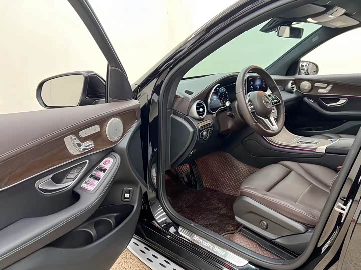 Фото 11 - Mercedes-Benz GLC-Class