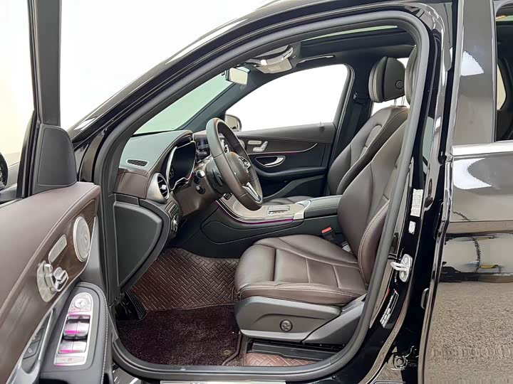 Фото 13 - Mercedes-Benz GLC-Class