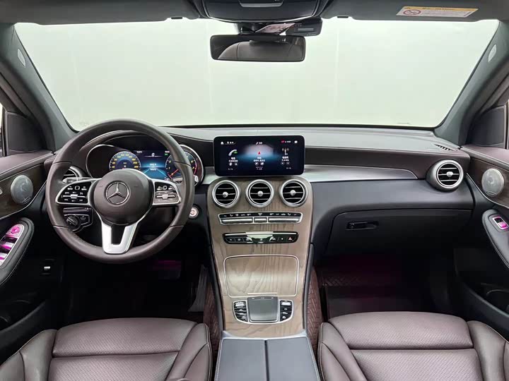 Фото 18 - Mercedes-Benz GLC-Class