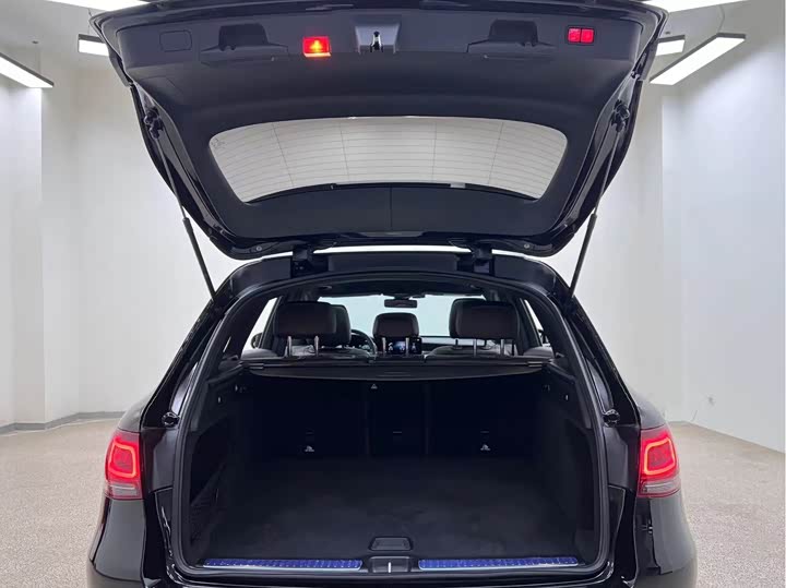 Фото 26 - Mercedes-Benz GLC-Class