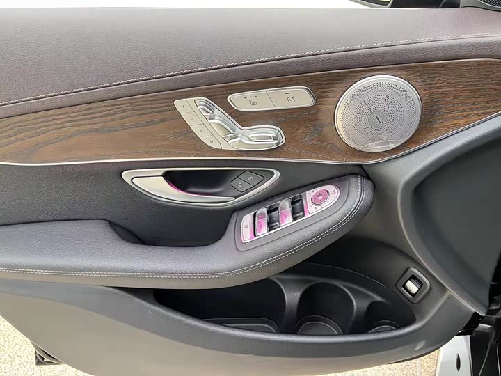 Фото 9 - Mercedes-Benz GLC-Class