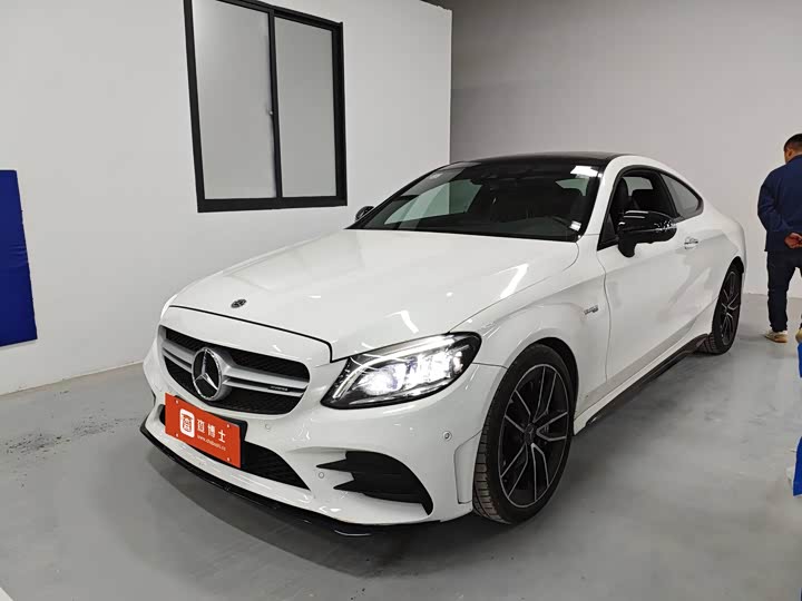 Фото 1 - Mercedes-Benz C-Class AMG