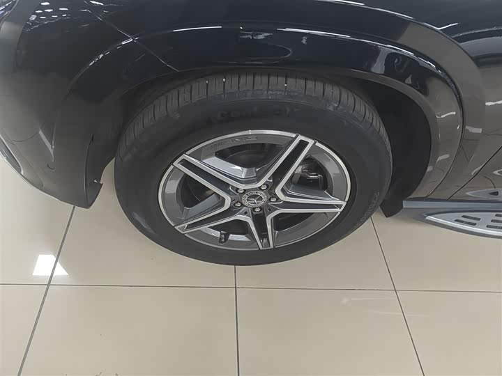 Фото 22 - Mercedes-Benz GLE-Class