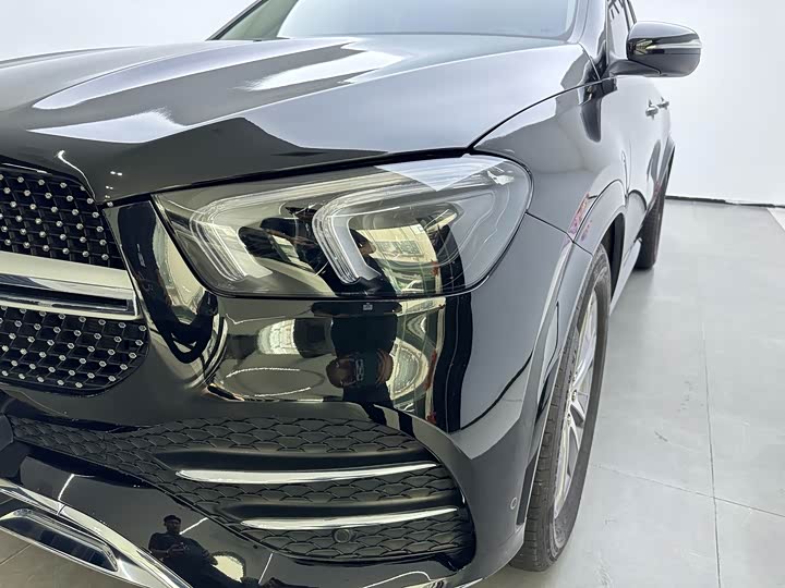 Фото 4 - Mercedes-Benz GLE-Class