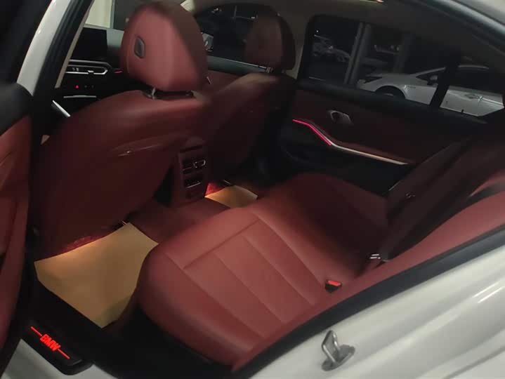 Фото 11 - BMW i3