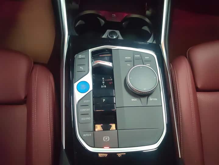 Фото 16 - BMW i3