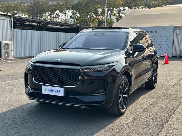 Фото 2 - LiXiang One