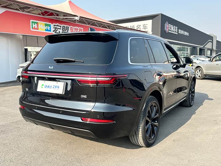 Фото 3 - LiXiang One