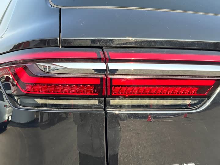 Фото 7 - LiXiang One