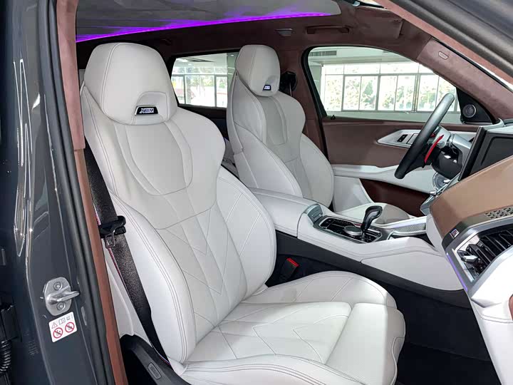 Фото 17 - BMW XM