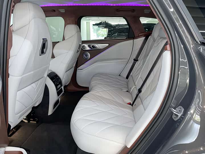 Фото 22 - BMW XM