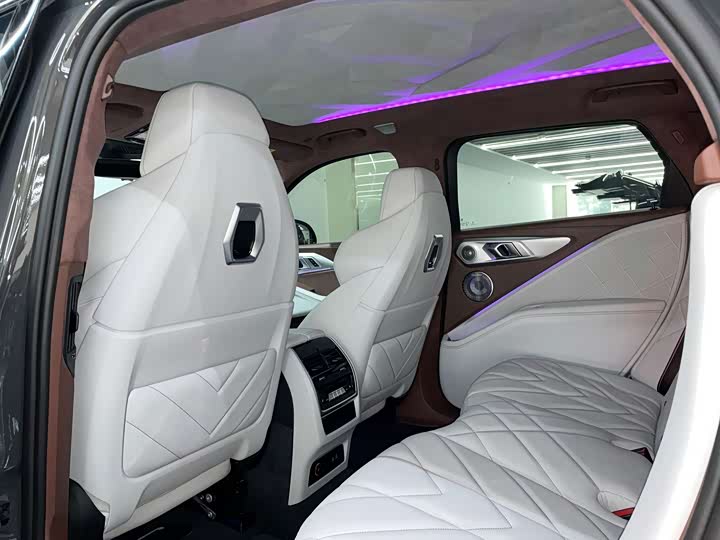 Фото 25 - BMW XM