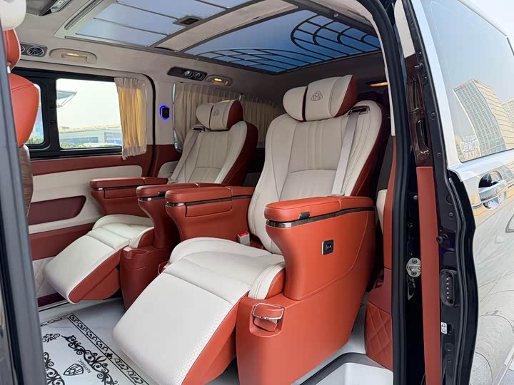 Фото 18 - Mercedes-Benz Vito