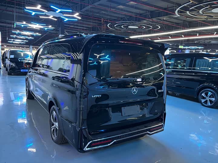 Фото 15 - Mercedes-Benz Vito