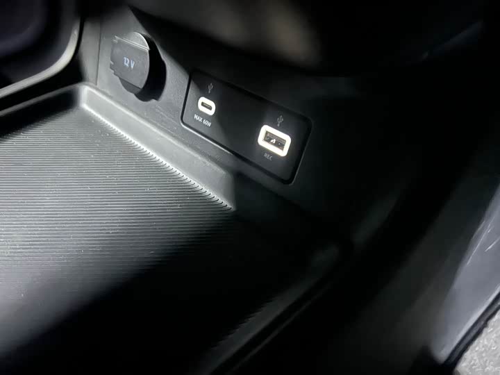 Фото 12 - Leapmotor C16