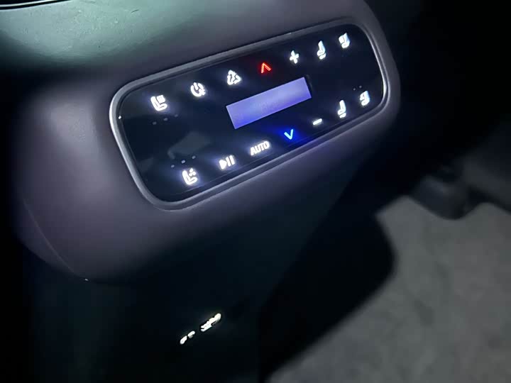 Фото 19 - Leapmotor C16