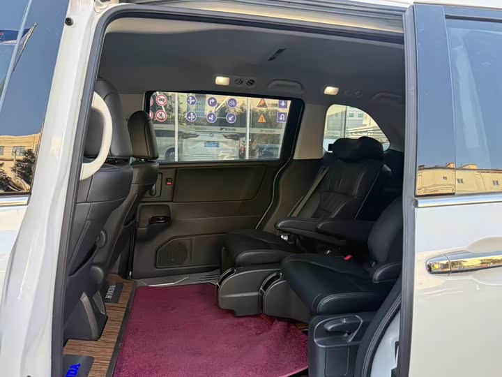 Фото 3 - Honda Odyssey