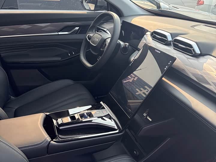 Фото 14 - Dongfeng Aeolus Haohan