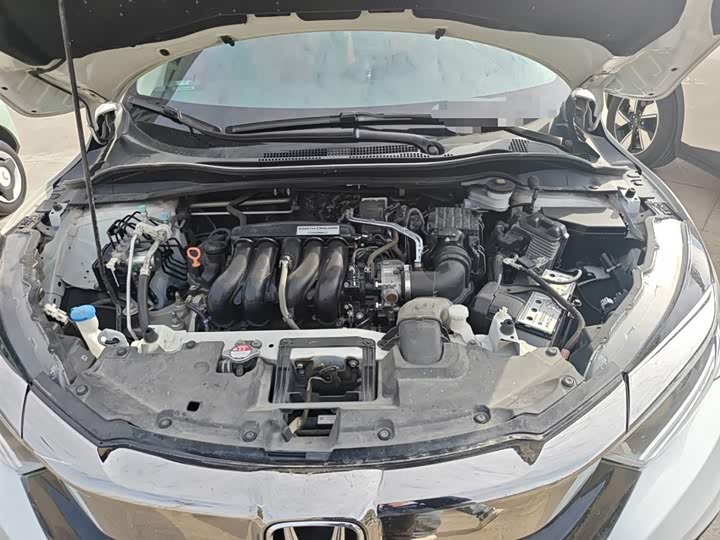 Фото 11 - Honda Vezel