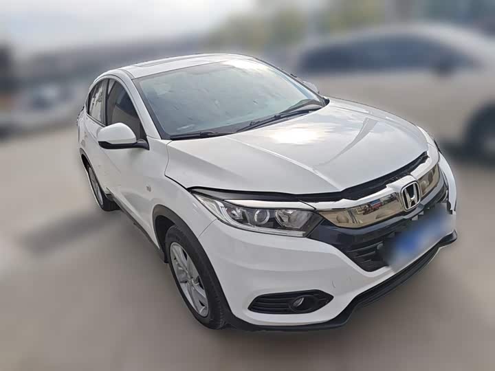 Фото 26 - Honda Vezel