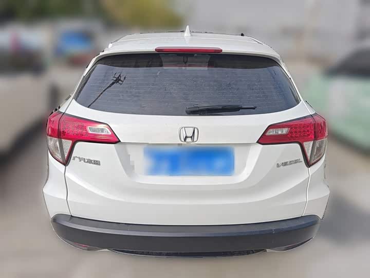 Фото 28 - Honda Vezel