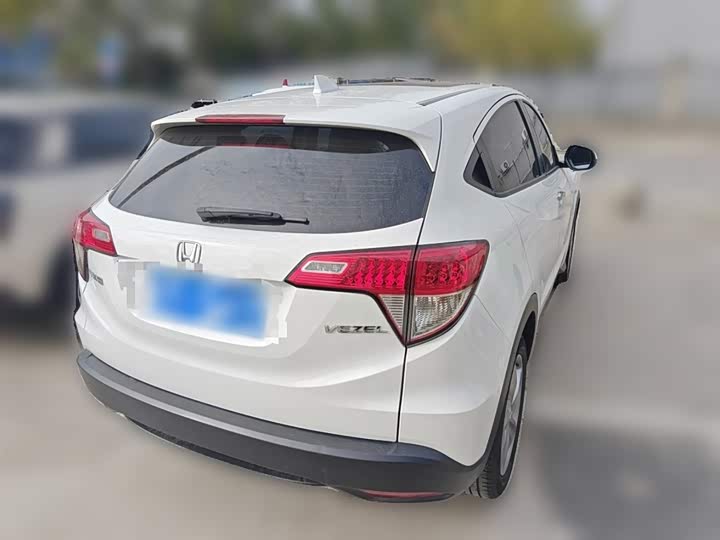 Фото 29 - Honda Vezel
