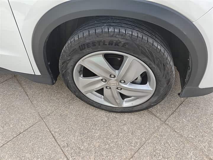 Фото 31 - Honda Vezel