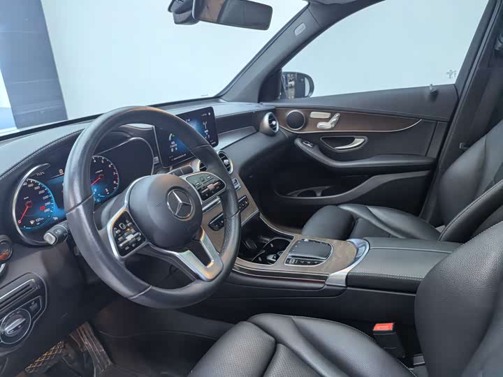 Фото 14 - Mercedes-Benz GLC-Class