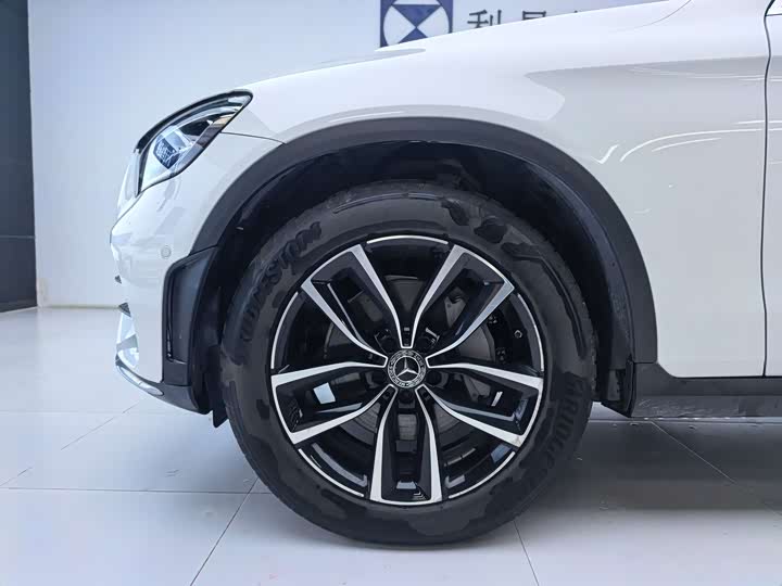 Фото 15 - Mercedes-Benz GLC-Class