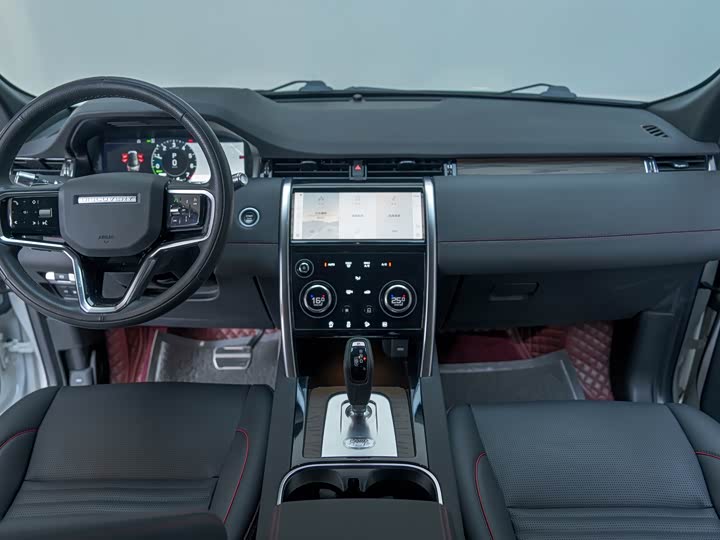 Фото 11 - Land Rover Discovery Sport Hybrid