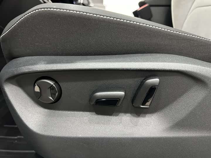 Фото 12 - Volkswagen Tayron