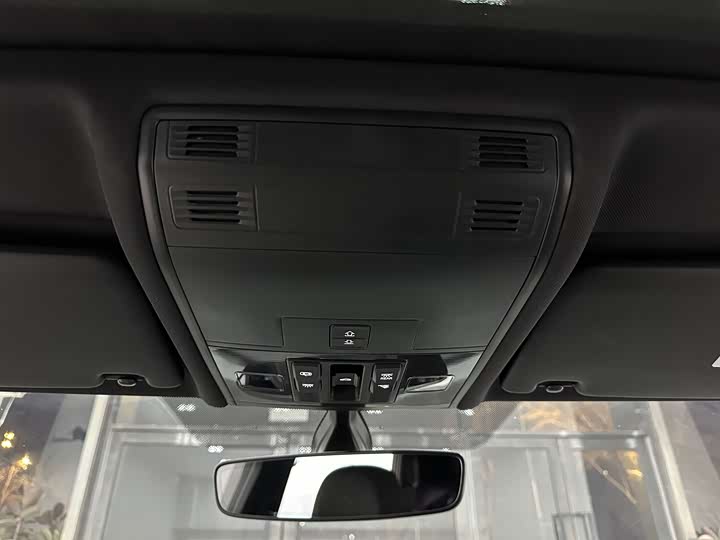 Фото 18 - Volkswagen Tayron