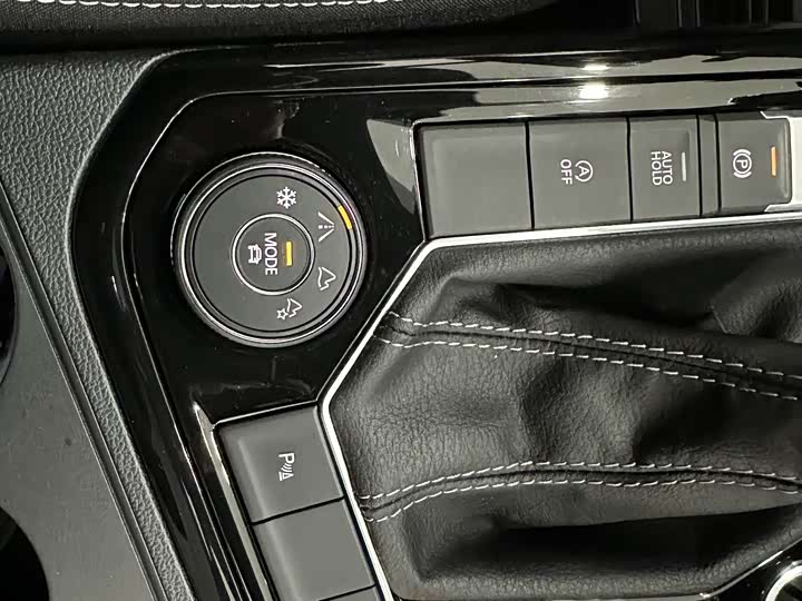 Фото 23 - Volkswagen Tayron