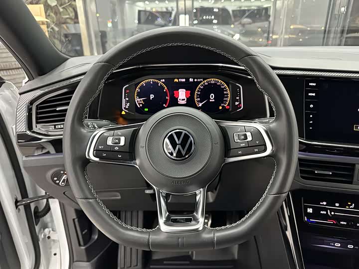 Фото 26 - Volkswagen Tayron