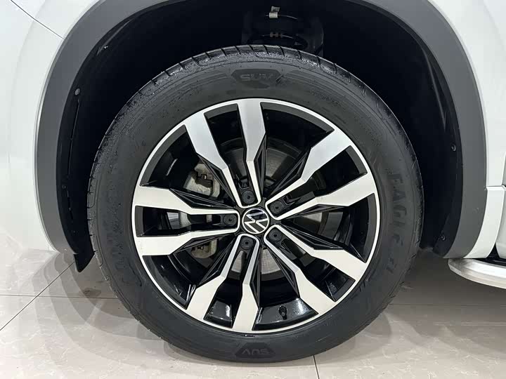 Фото 33 - Volkswagen Tayron